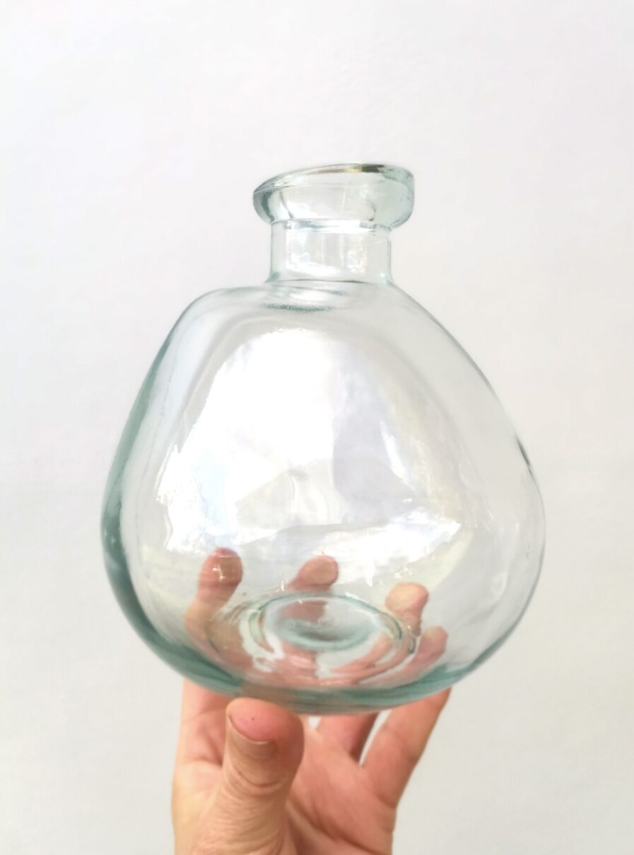 shiny-glass-vase-in-a-bulb-shape